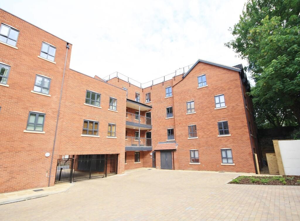 Property main image