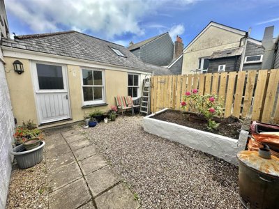 Property on New Street, TR11 3HY