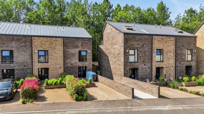 Property on Festival Court, G51 1BD