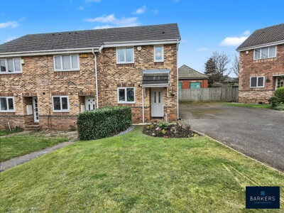 Property on Greenfields, WF16 9HD