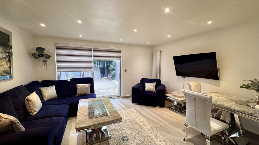 Terraced House