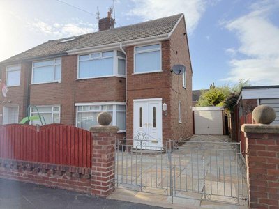 Property on Cromer Road, FY2 0ED