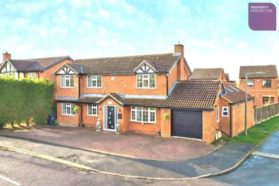 Property on Deerhill, B77 4PA