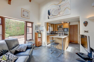 Property on Loughborough Road, NG11 6PA