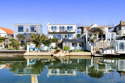 Property on Brighton Road, BN15 8LN