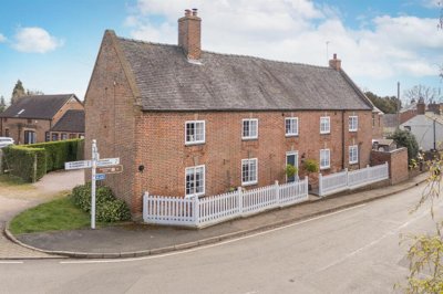 Property on High Street, LE17 6BL