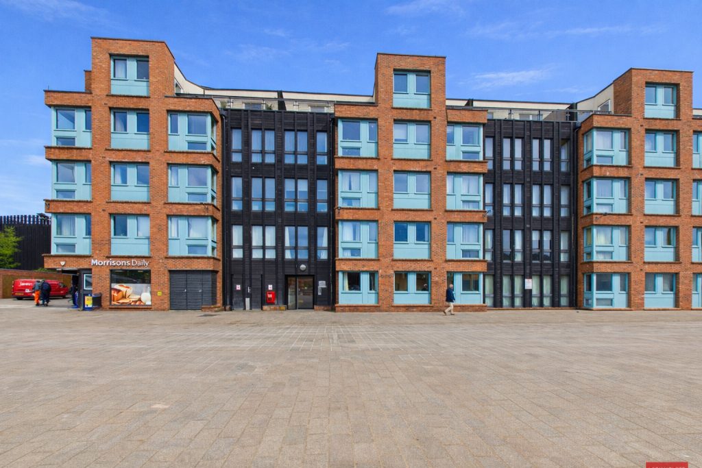 Property main image