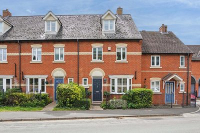 Property on Garston Lane, OX12 7DZ