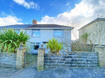 Property on Gelliargwellt Road, CF82 7FY