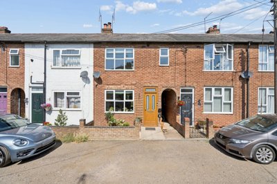 Property on Bedford Street, HP4 2EN