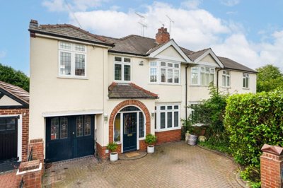 Property on Woodland Avenue, DY11 5AW