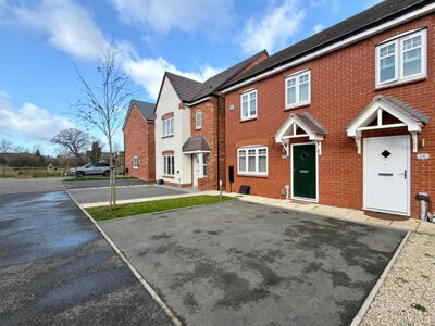 Property on Nutfield Lane, CV34 8BD