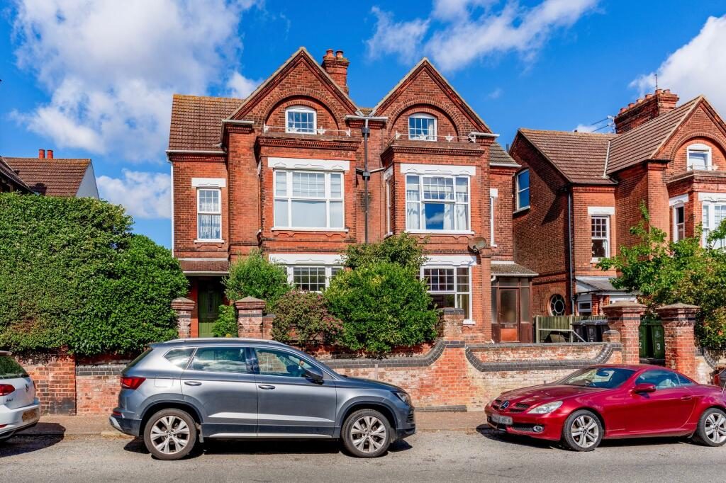 Property main image
