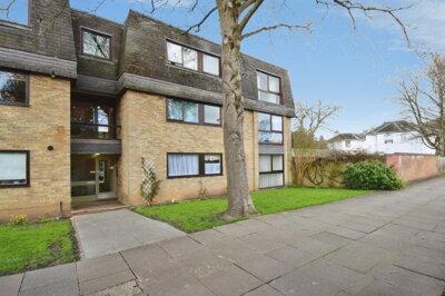 Property on North Avenue, LE2 1TL