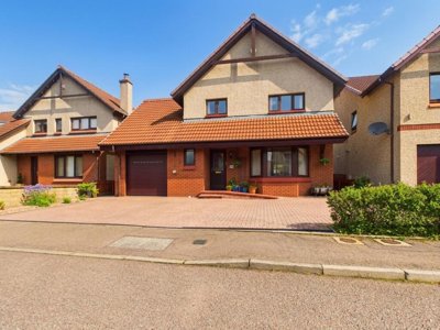 Property on Coull Green, AB15 8TR