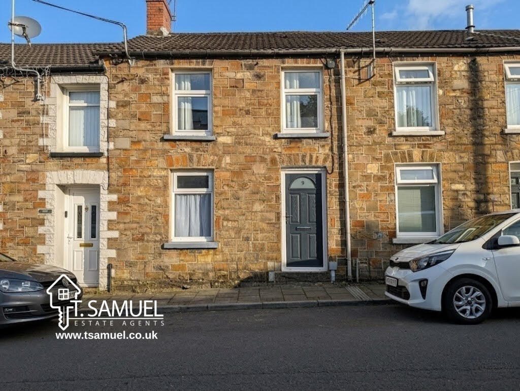 Property main image