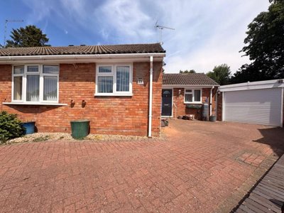 Property on St Catherines Close, NN11 4SB
