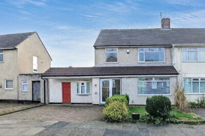 Property on Raunds Avenue, TS19 9BW