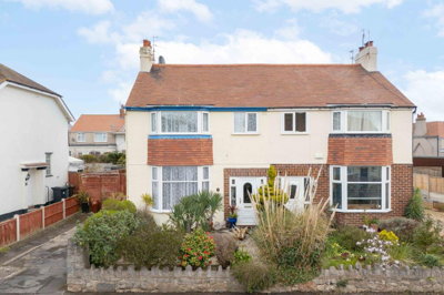 Property on Hall Road, LL30 3HE