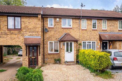 Property on Pewsey Vale, RG12 9YA