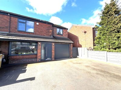 Property on Manchester Road, BL5 3JT