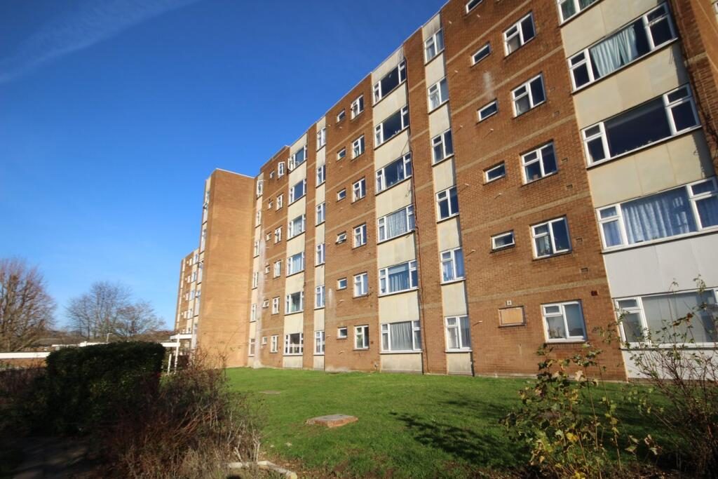 Property main image