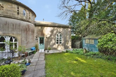 Property on Bath Road, BA3 5HT