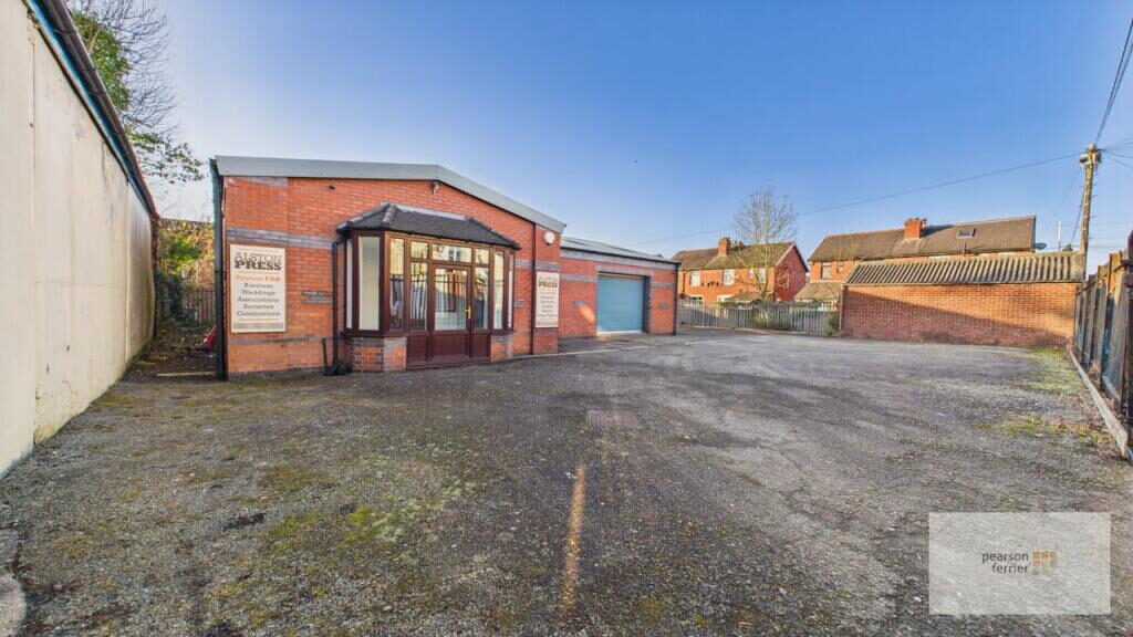 Distribution Warehouse