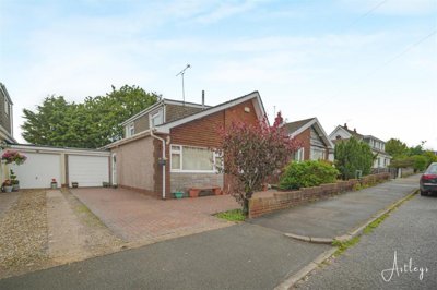 Property on Pant Y Dwr, SA4 3PG