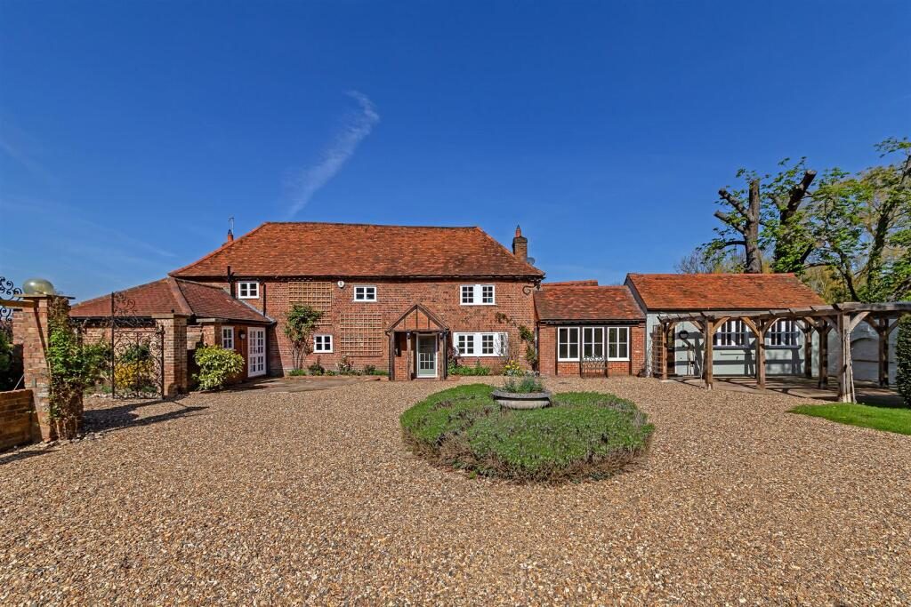 Property main image