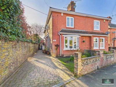 Property on Malthouse Road, RH10 6BE