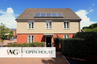 Property on Mulligan Drive, EX2 7SJ
