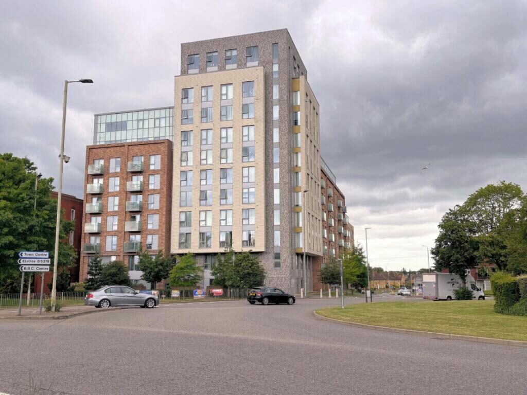 Property main image
