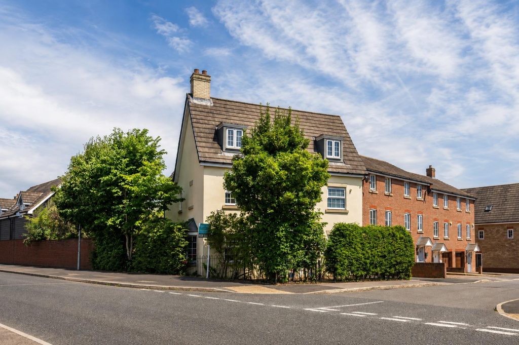Property main image