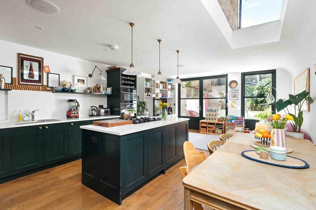 Terraced House