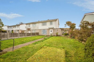 Property on Bourne Road, DA12 4EB