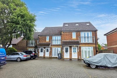 Property on Cranes Way, WD6 2LA