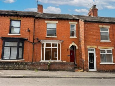 Property on Edward Street, NG31 6JG
