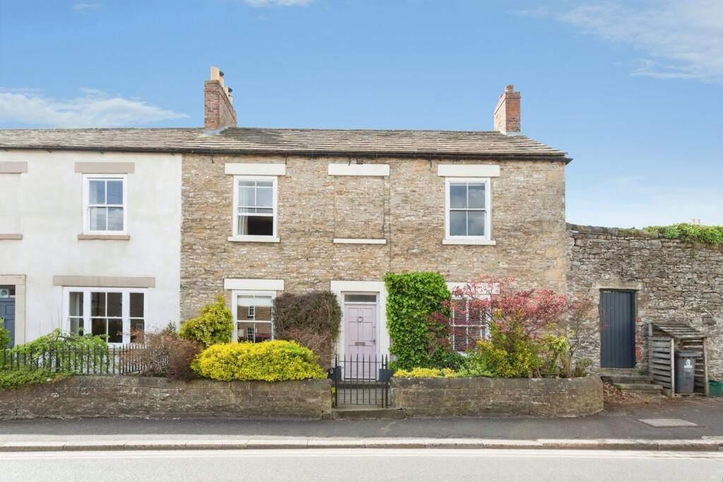 Terraced House