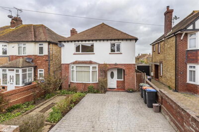 Property on George V Avenue, CT9 5RH