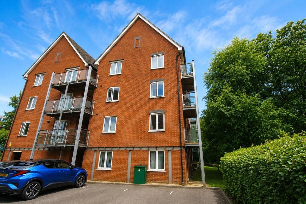 Property main image
