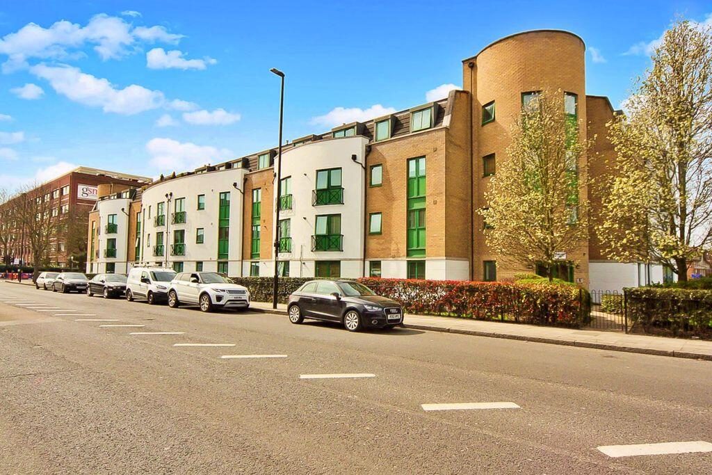 Property main image