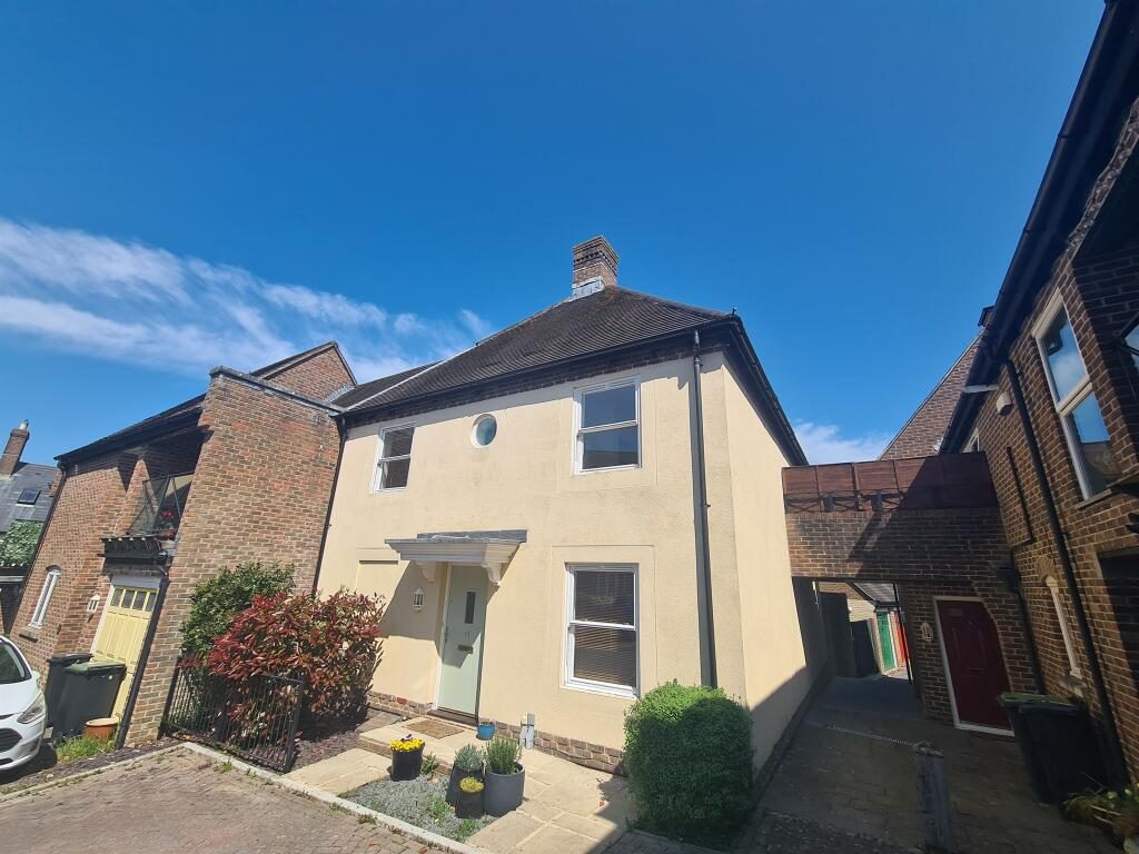 Terraced House