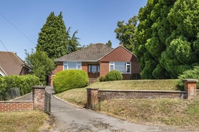 Property on Gravel Hill, RG4 8QN