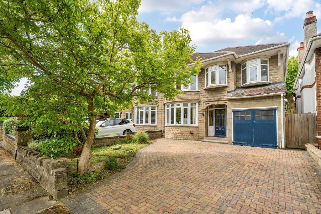 Property main image