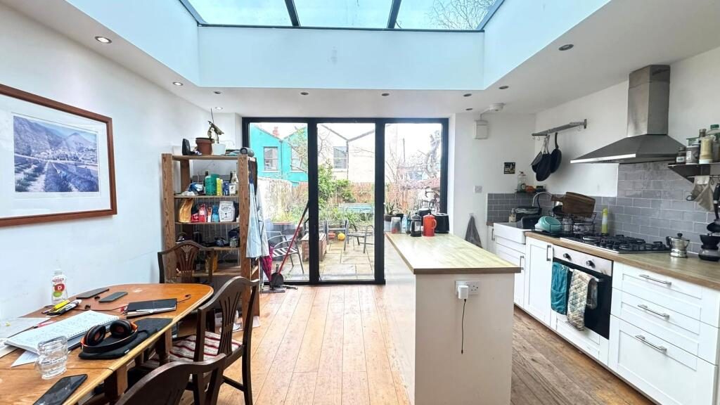 Terraced House