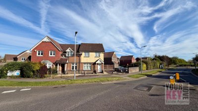 Property on Waddington Drive, CT18 7NU