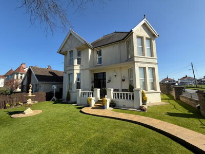 Property on Park Avenue, SA43 1AG