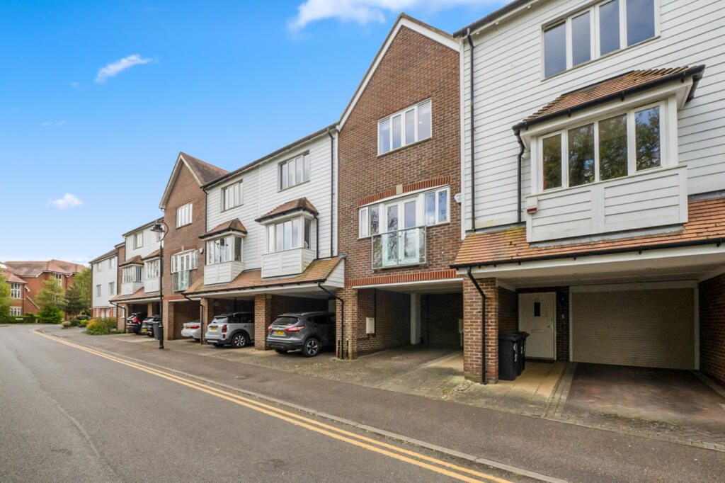 Terraced House
