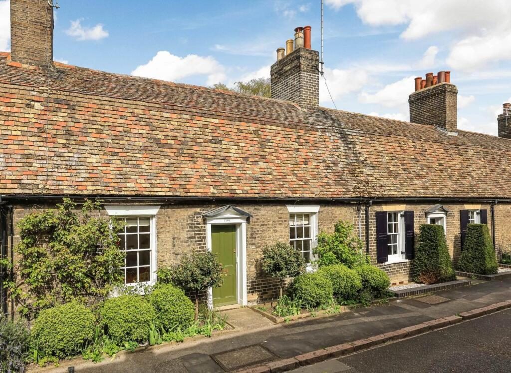 Terraced House